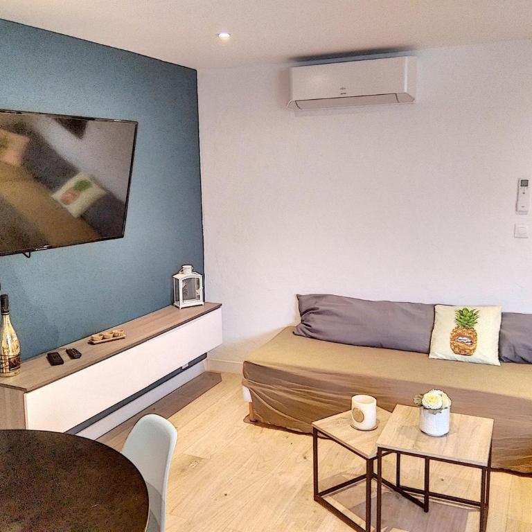 Residence le Serra C1 - Appartamento con 2 Camere da Letto e Balcone - 6