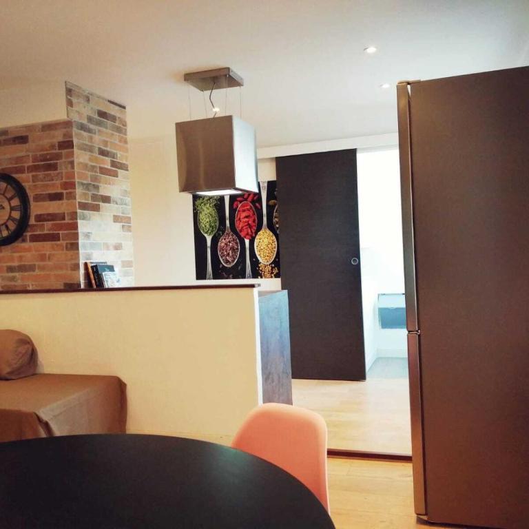 Residence le Serra C1 - Appartamento con 2 Camere da Letto e Balcone - 11