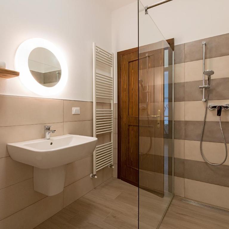 Borgo Adige by Whale Homes - Apartment mit 2 Schlafzimmern und Gartenblick - 18