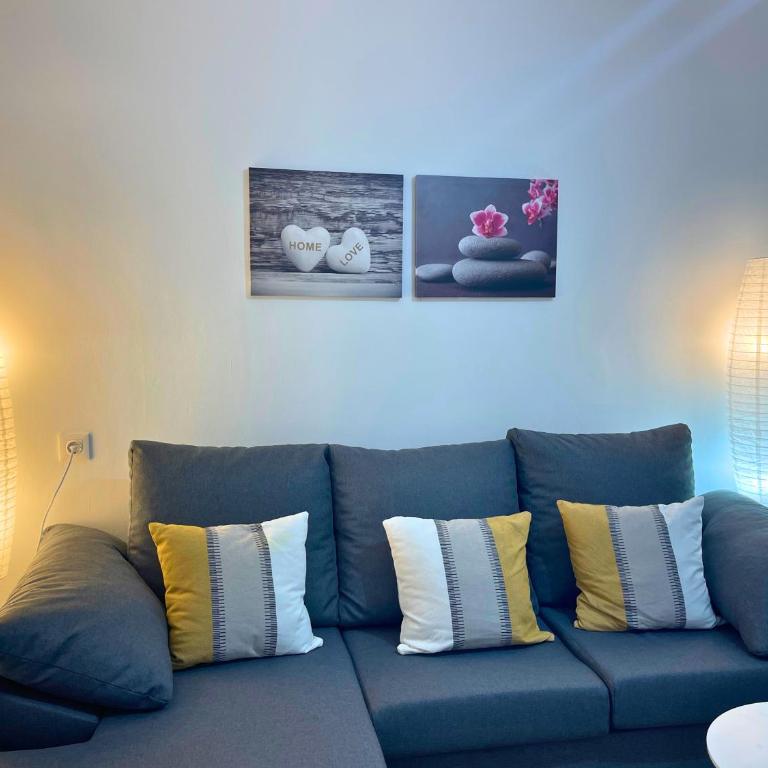 Home4u Granada Eye II - Three-Bedroom Apartment - 26