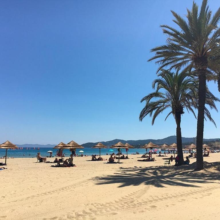LV330-A169 Appartement studio cabine 4 couchages LE LAVANDOU - Studio Apartment - 12