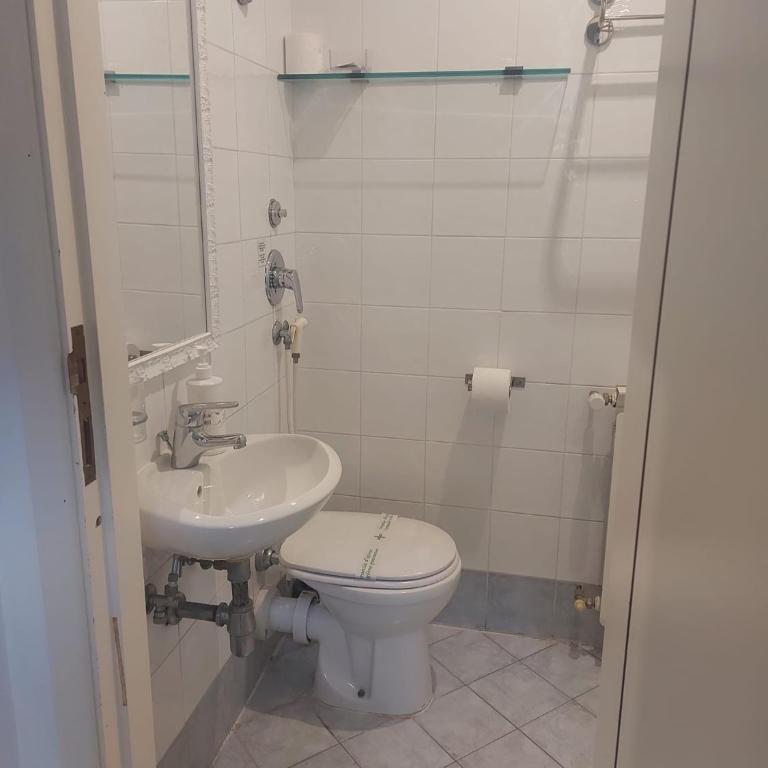 Fashion Florence Rooms - Camera Matrimoniale con Bagno Privato - 10