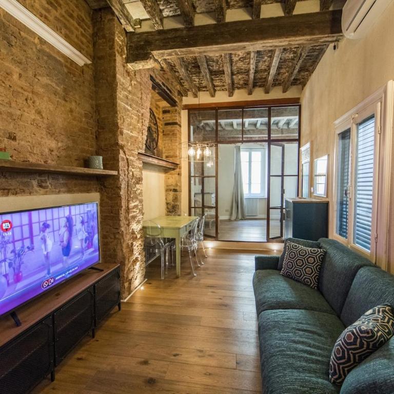 Irene's Home San Niccolò Boutique Design Apartment - One-Bedroom Apartment - 10