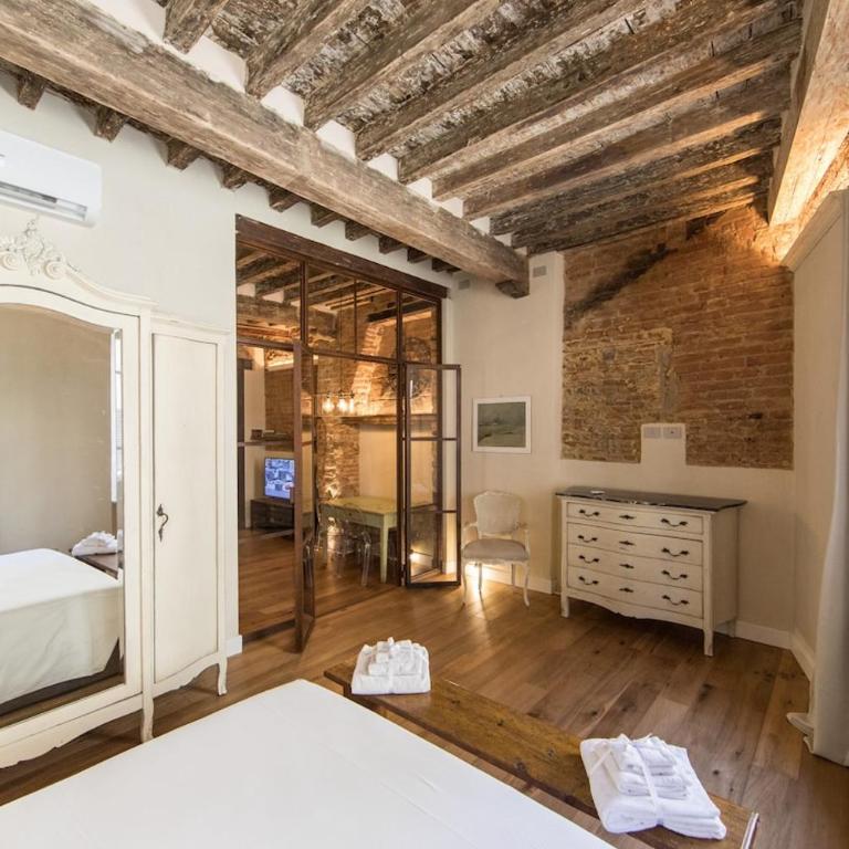 Irene's Home San Niccolò Boutique Design Apartment - One-Bedroom Apartment - 11