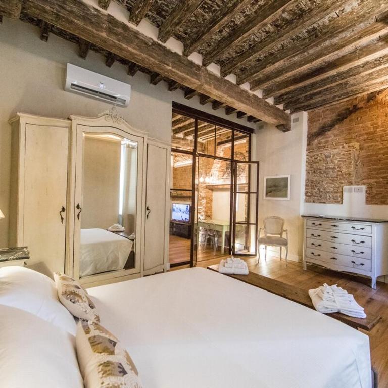 Irene's Home San Niccolò Boutique Design Apartment - One-Bedroom Apartment - 14