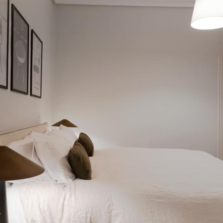 Amplio Apartamento en Casco Viejo - Corazón de Bilbao - Two-Bedroom Apartment - 5