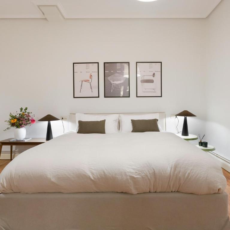 Amplio Apartamento en Casco Viejo - Corazón de Bilbao - Two-Bedroom Apartment - 2