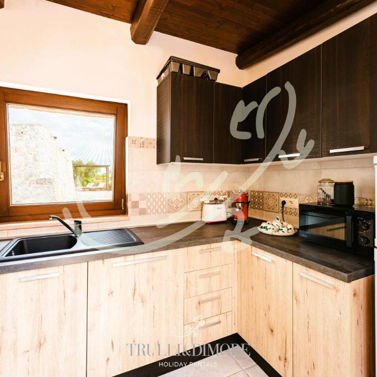 TD Truly Trulli Gentle Breezes Across Olive Valley - Casa Vacanze con 4 Camere da Letto - 9