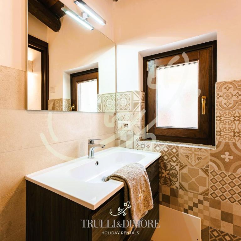 TD Truly Trulli Gentle Breezes Across Olive Valley - Casa Vacanze con 4 Camere da Letto - 8