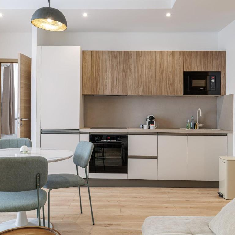 Elégant 3 Pièces 2 min à Pied de Monaco - Appartement 2 Chambres - 7