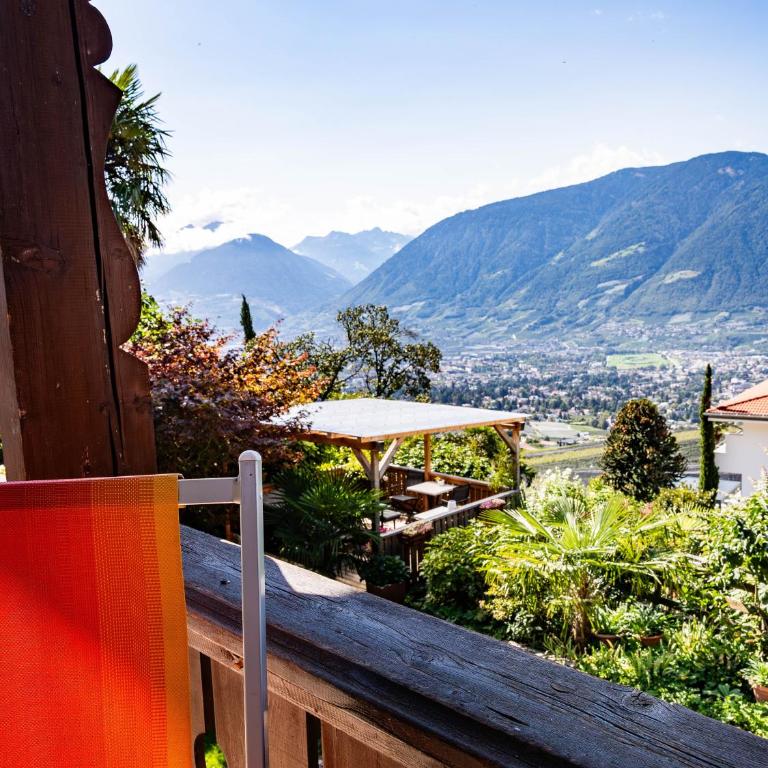 Pension Chalet Andy - Camera Matrimoniale con Balcone - 2