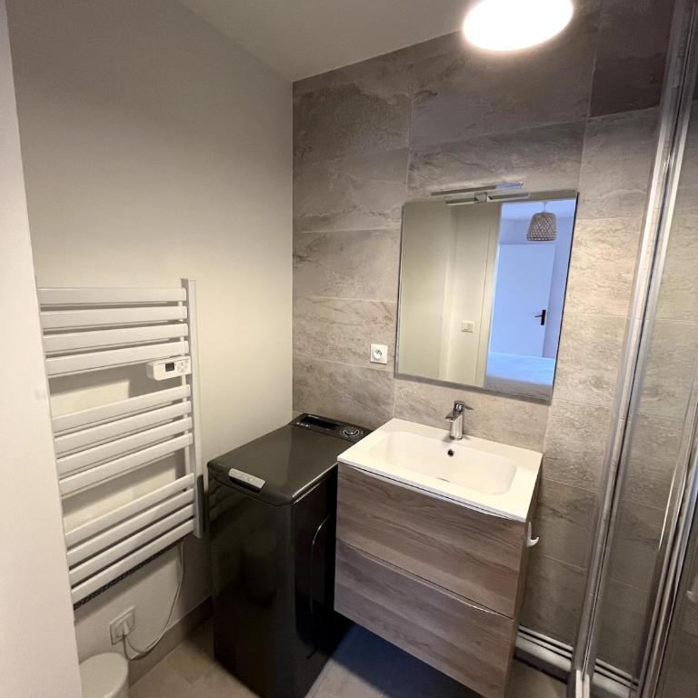 T2 au calme proche Mellinet avec Parking et Balcon - Appartamento con 2 Camere da Letto - 8