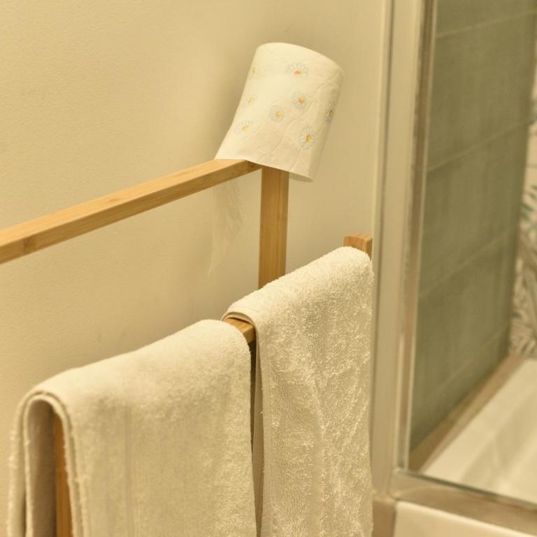 Siracasa - Three-Bedroom House - 20