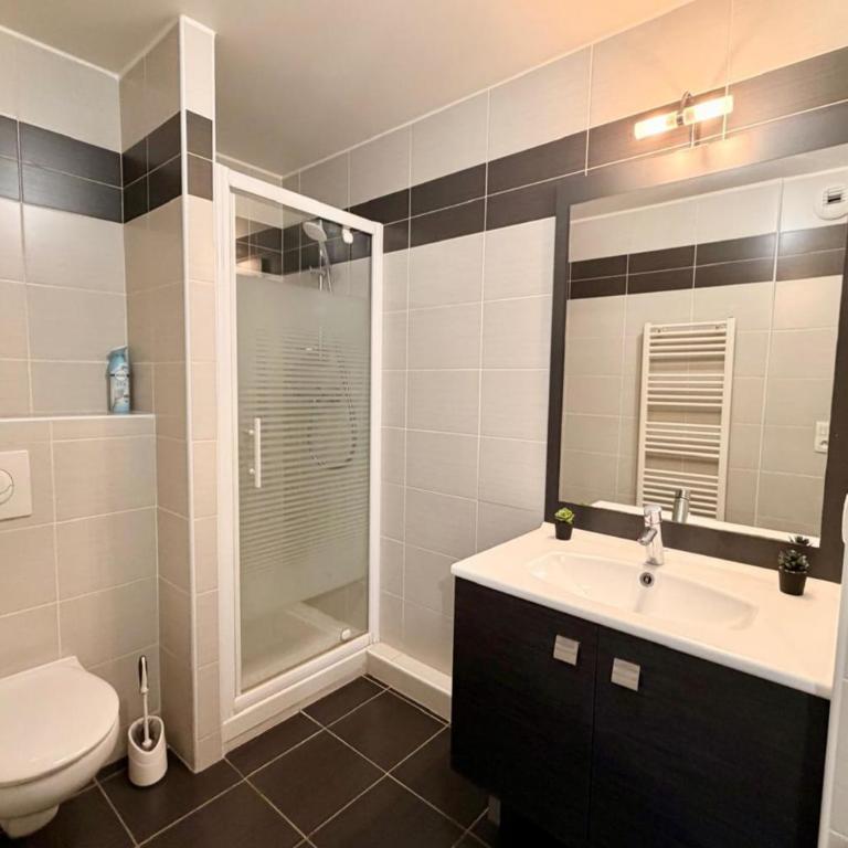Bel appartement proche plages avec parking - Appartement - 9