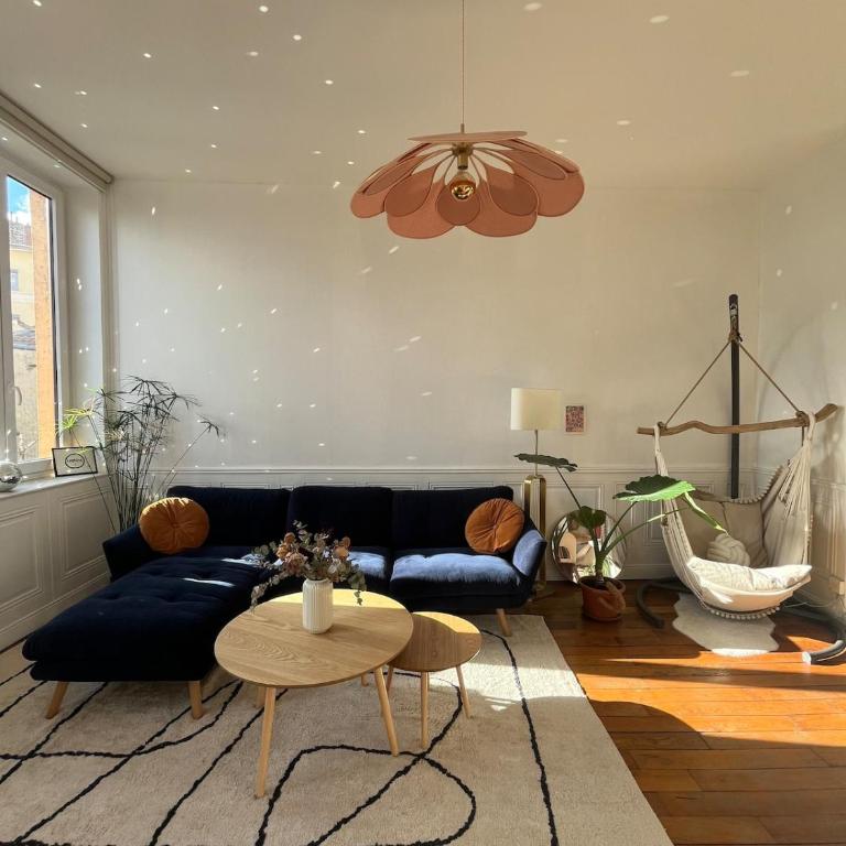 Quiet and sunny charming one-bedroom apartment with views - Apartment mit 1 Schlafzimmer - 1