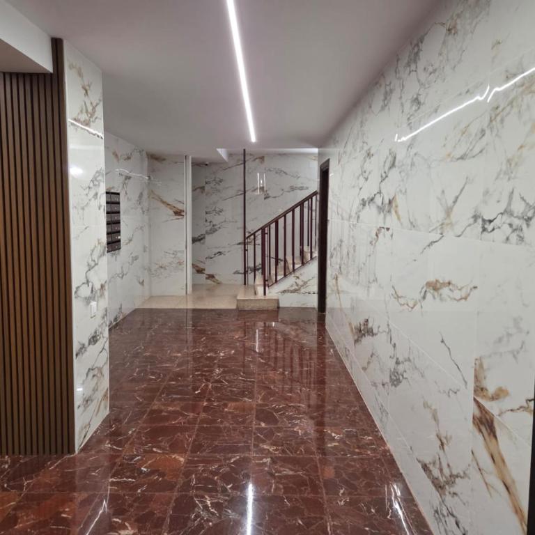 Chic Aparment Barcelona near Plaza España - Two-Bedroom Apartment - 42