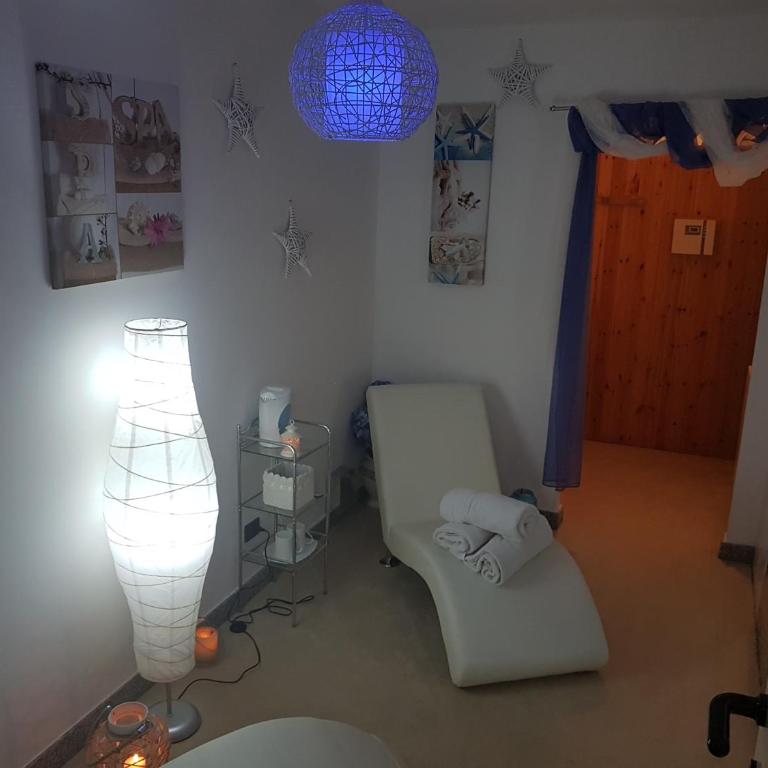 Villa Serena - Appartamento con 2 Camere da Letto - 80