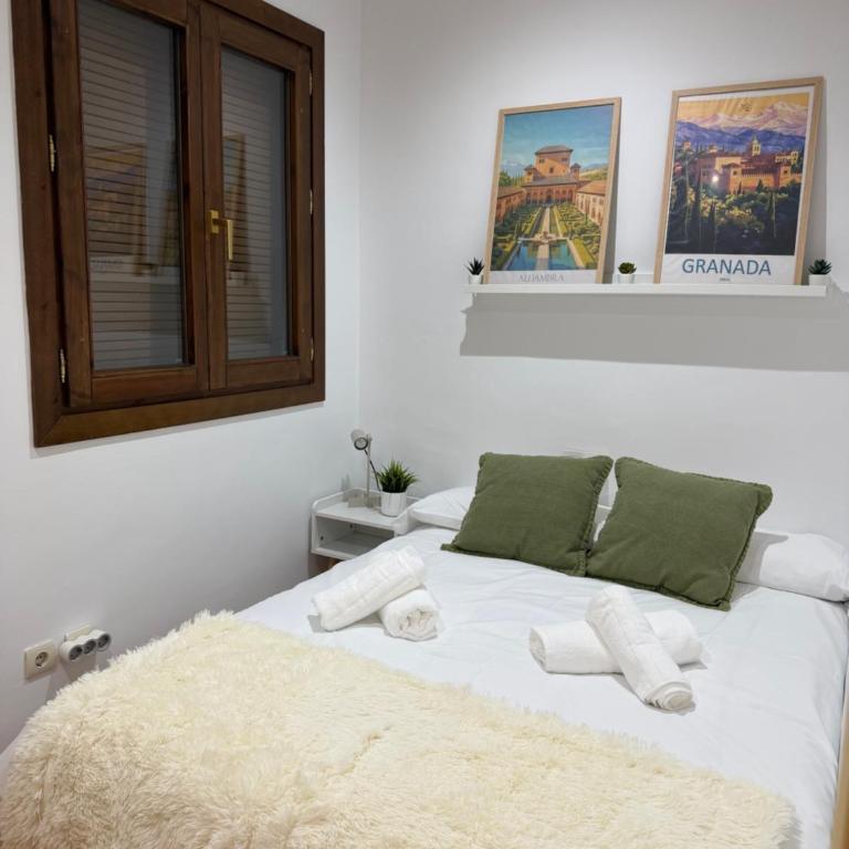 Alhambras Gate by Andalusian Nights - Two-Bedroom Apartment with Balcony and Terrace - 10