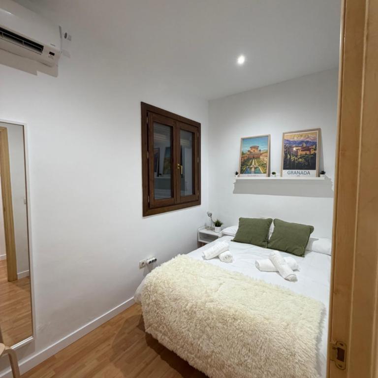Alhambras Gate by Andalusian Nights - Two-Bedroom Apartment with Balcony and Terrace - 38