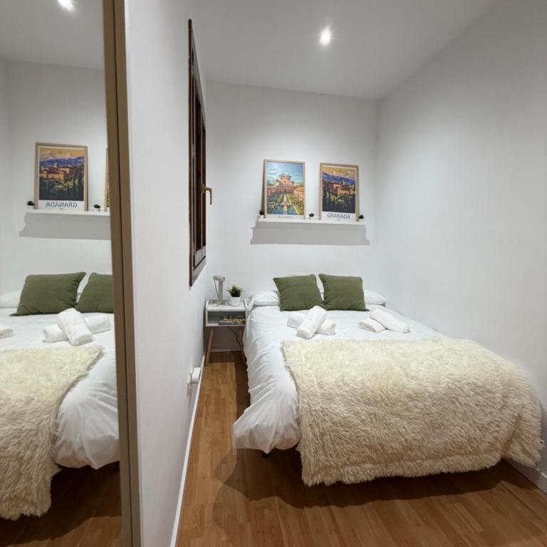 Alhambras Gate by Andalusian Nights - Two-Bedroom Apartment with Balcony and Terrace - 39