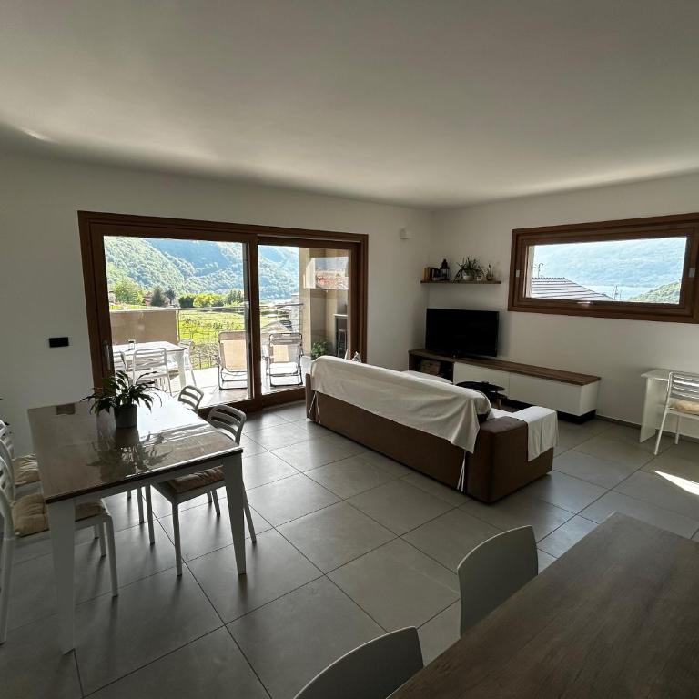 Casa Roxy - Appartamento con 2 Camere da Letto e Vista Lago - 10