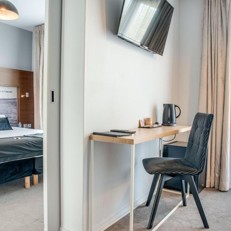 Best Western Hôtel Garden and Spa - Chambre Familiale avec Canapé-Lit - Non-Fumeurs - 3