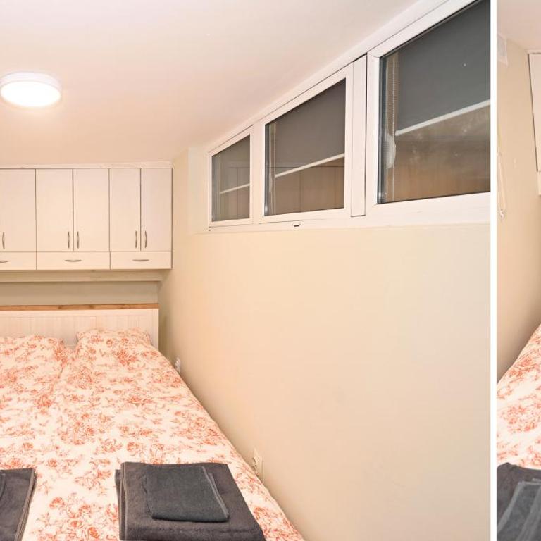 Two bedroom Vintage apartment - Two-Bedroom Apartment - 11