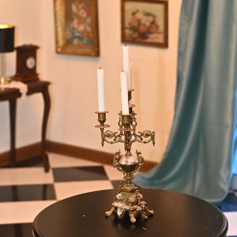 Two bedroom Vintage apartment - Two-Bedroom Apartment - 28