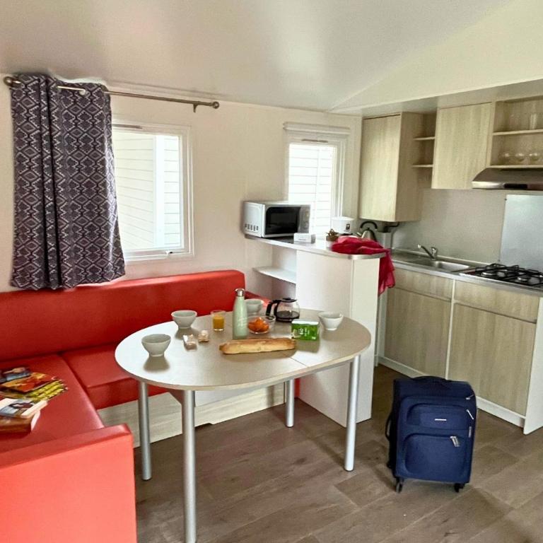 Camping le Relais du Léman - Cosy Mobile Home (6 Persons) - 6
