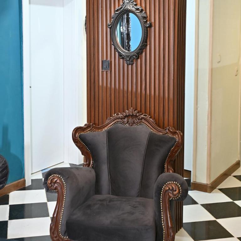 Two bedroom Vintage apartment - Two-Bedroom Apartment - 56