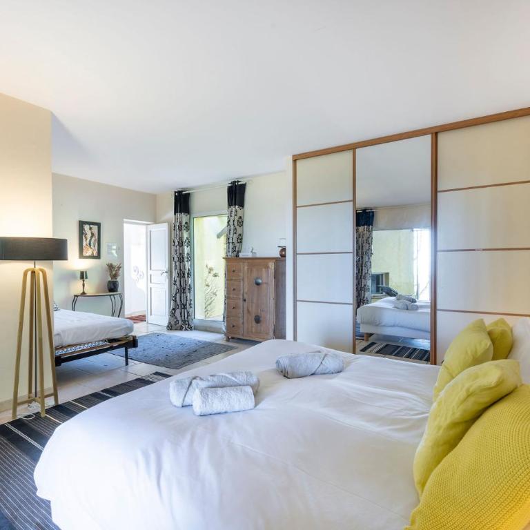 Entre mer et Esterel - Piscine, vue 6 suites - Villa Deluxe - 18