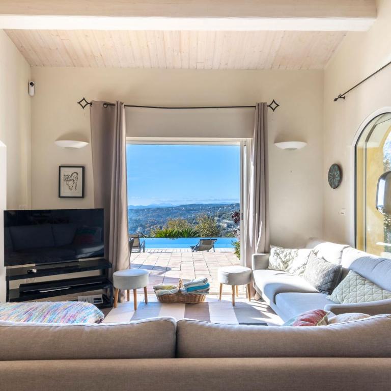 Entre mer et Esterel - Piscine, vue 6 suites - Villa Deluxe - 19