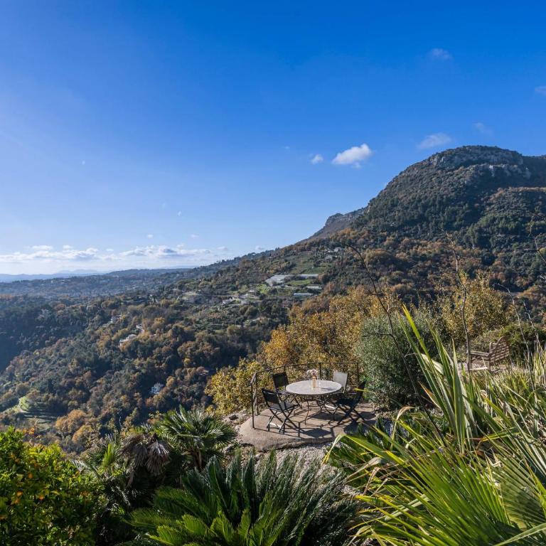 Entre mer et Esterel - Piscine, vue 6 suites - Villa Deluxe - 58
