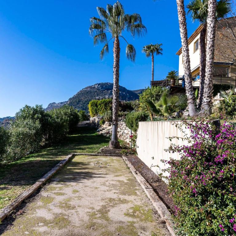 Entre mer et Esterel - Piscine, vue 6 suites - Villa Deluxe - 92