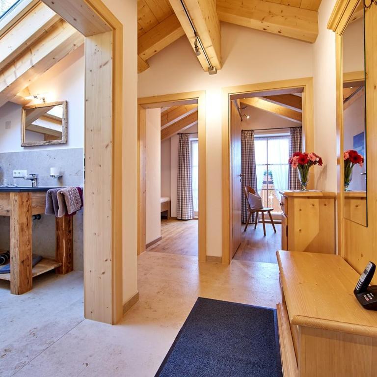 Ferienwohnungen Pfanzelter - Ferienwohnung mit Bergblick - 8