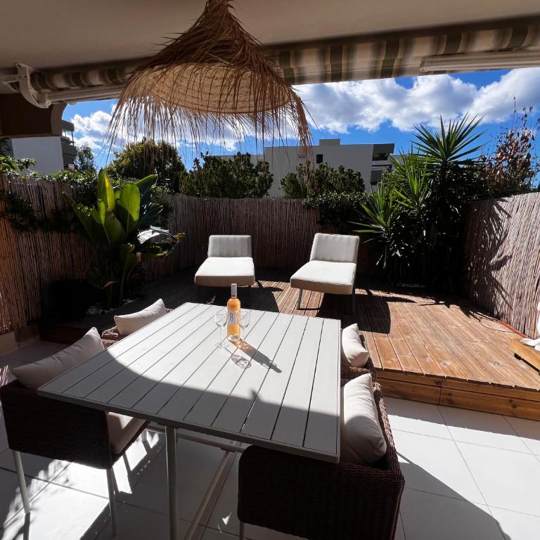 Appartement 1 chambre avec grande Terrasse plein Sud au Lavandou - Appartamento con 1 Camera da Letto - 1
