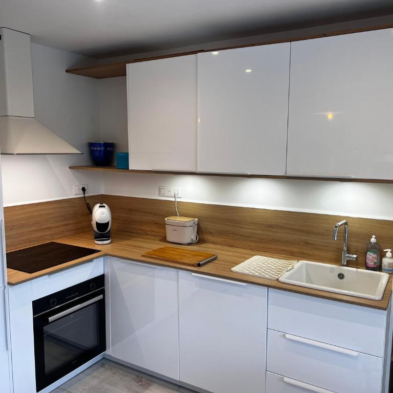 Appartement 1 chambre avec grande Terrasse plein Sud au Lavandou - Appartamento con 1 Camera da Letto - 3