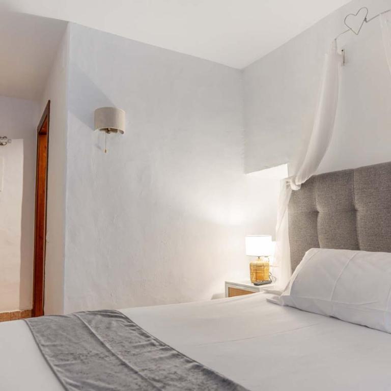 Hostal Nau Pradets - Habitación Doble Estándar - 1 o 2 camas - 1