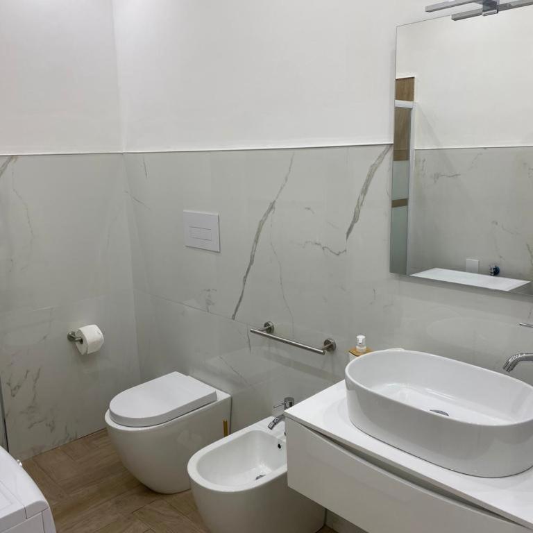 Vittorio Emanuele & Quattro Canti Suite Palermo - Appartamento Standard - 4