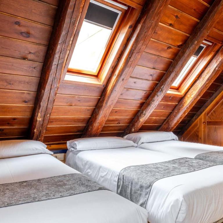 Hostal Nau Pradets - Habitación Triple - 2