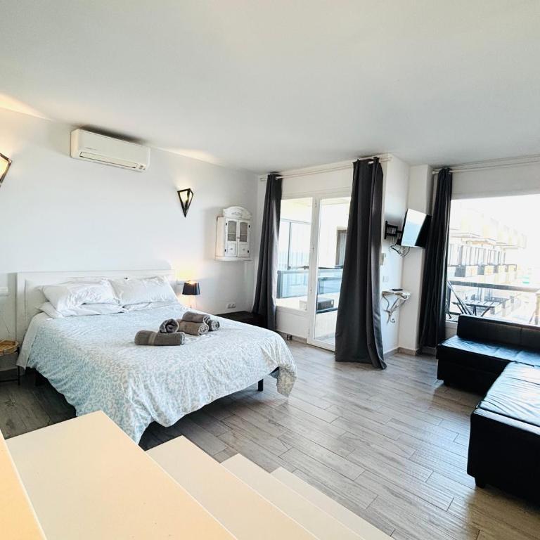 AlquilaEasy Aloha Playa - Apartment with stairs Sea View - 5