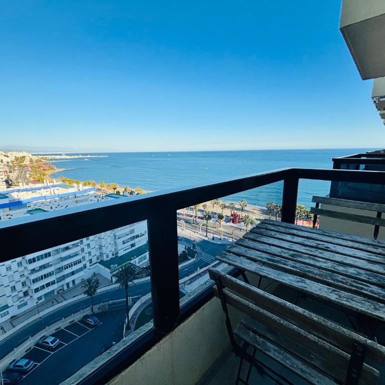 AlquilaEasy Aloha Playa - Apartment with stairs Sea View - 19