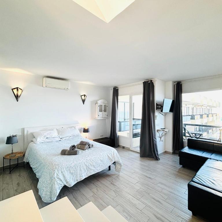 AlquilaEasy Aloha Playa - Apartment with stairs Sea View - 7