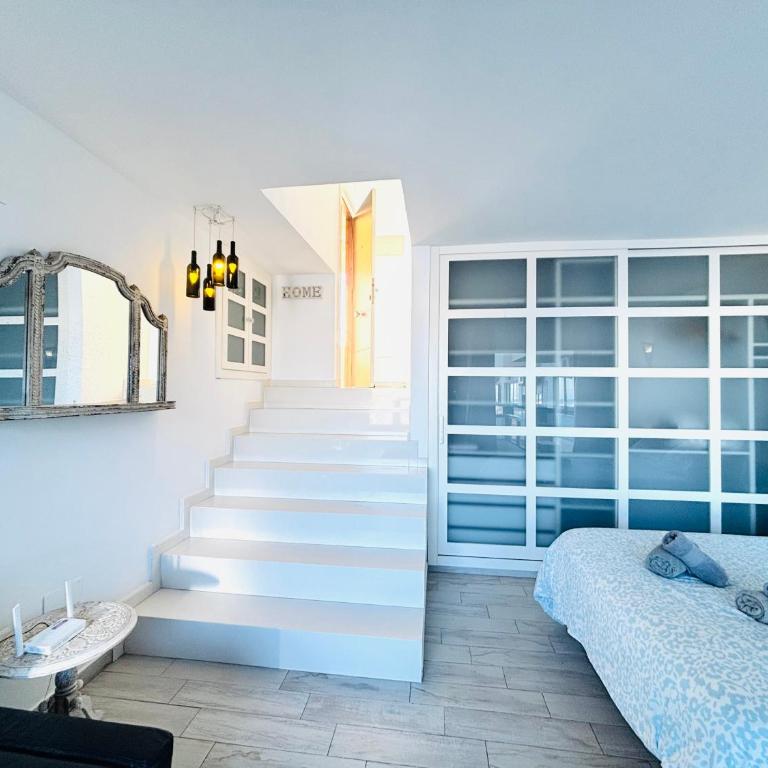 AlquilaEasy Aloha Playa - Apartment with stairs Sea View - 15