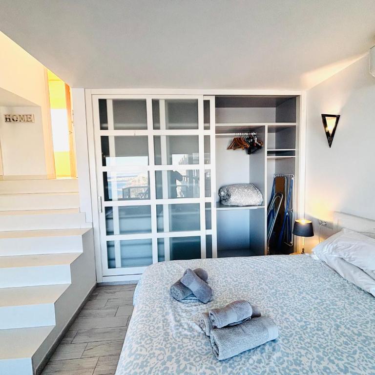 AlquilaEasy Aloha Playa - Apartment with stairs Sea View - 8
