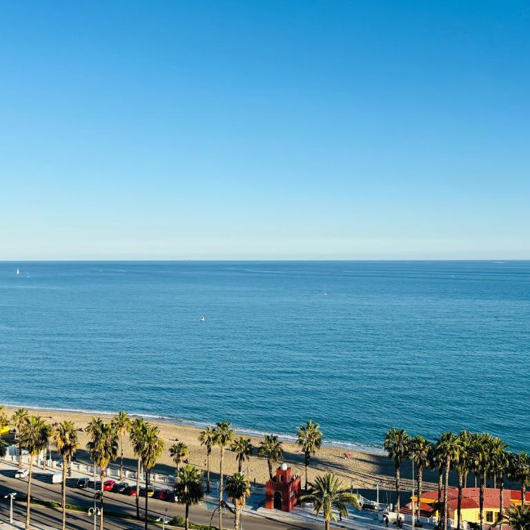 AlquilaEasy Aloha Playa - Apartment with stairs Sea View - 11