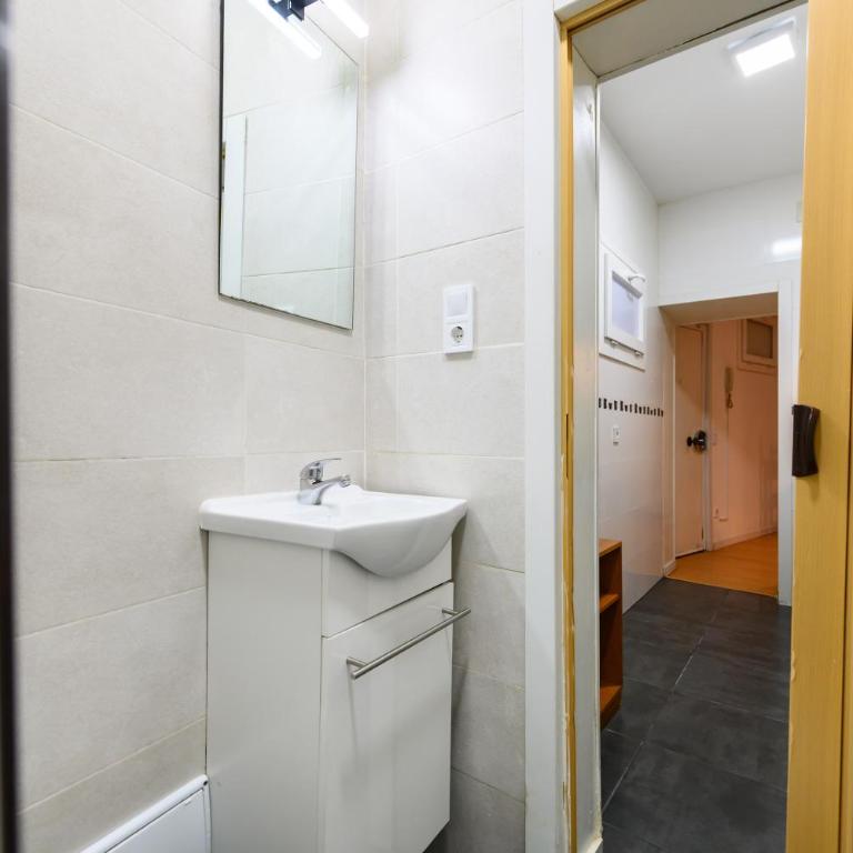 ESA80E Piso en el centro de Madrid -Malasaña Alquiler temporal - One-Bedroom Apartment - 12