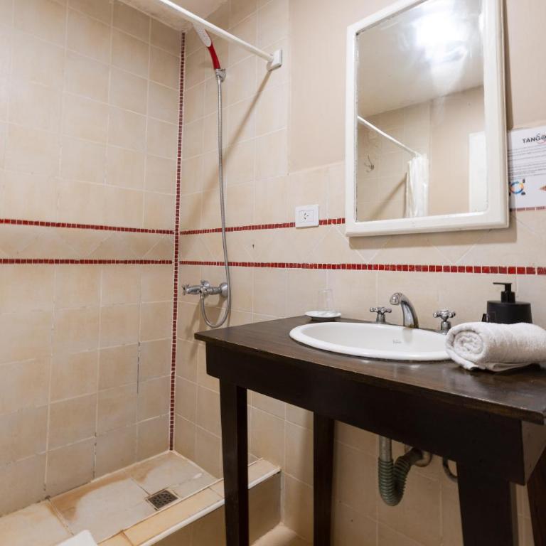 Beer Hotel Iguazú - Habitación Triple - 1