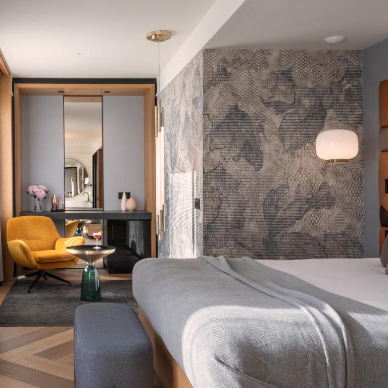 Kimpton Vividora Hotel by IHG - King Suite with Private Terrace - 2