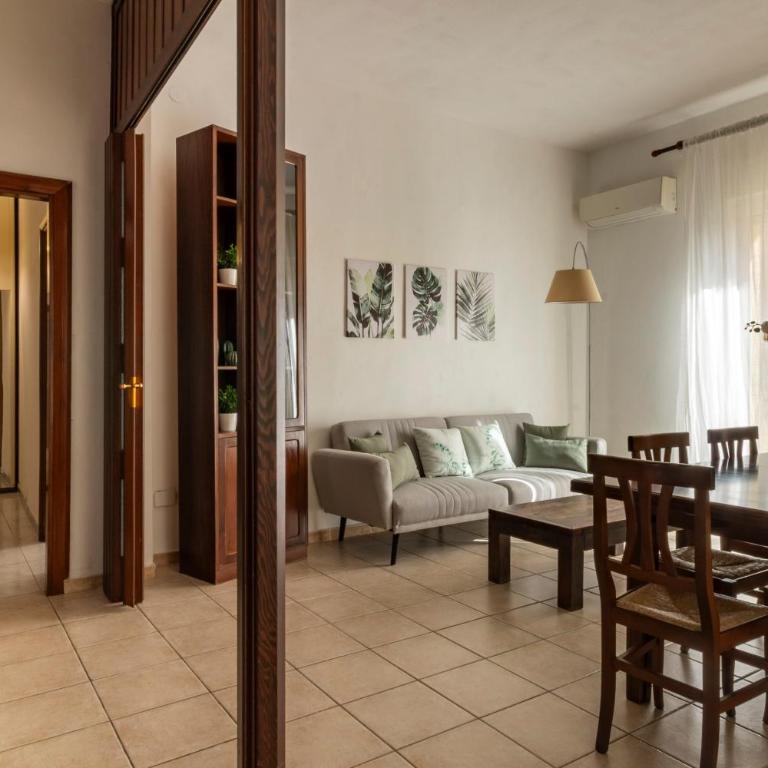 Cagliari Center - Sonnino House - Three-Bedroom Standard Apartment - 17
